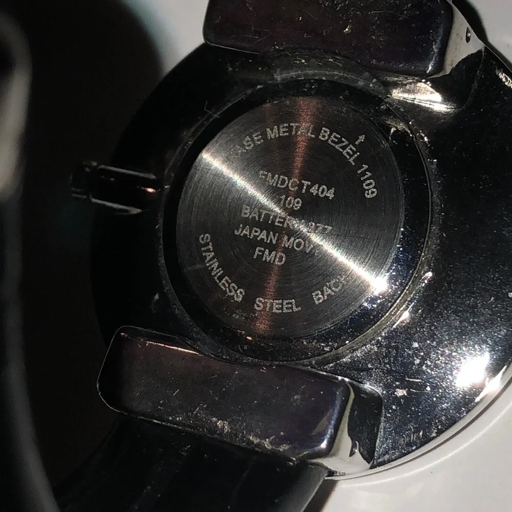 Mother of Pearl Look Classic Black Cuff Watch New Battery Wristwatch